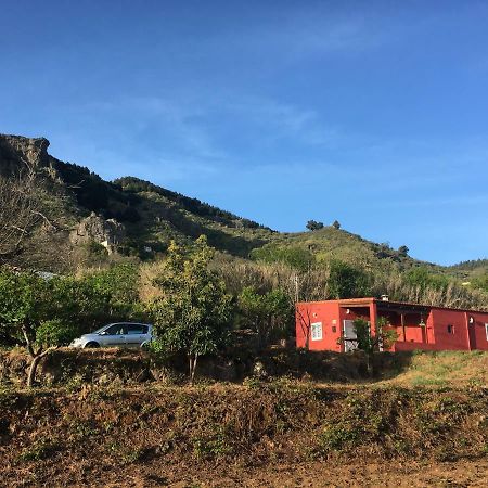 Villa Rafael Vega de San Mateo Bagian luar foto
