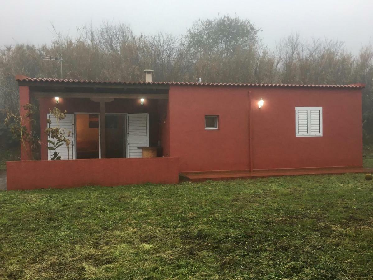 Villa Rafael Vega de San Mateo Bagian luar foto