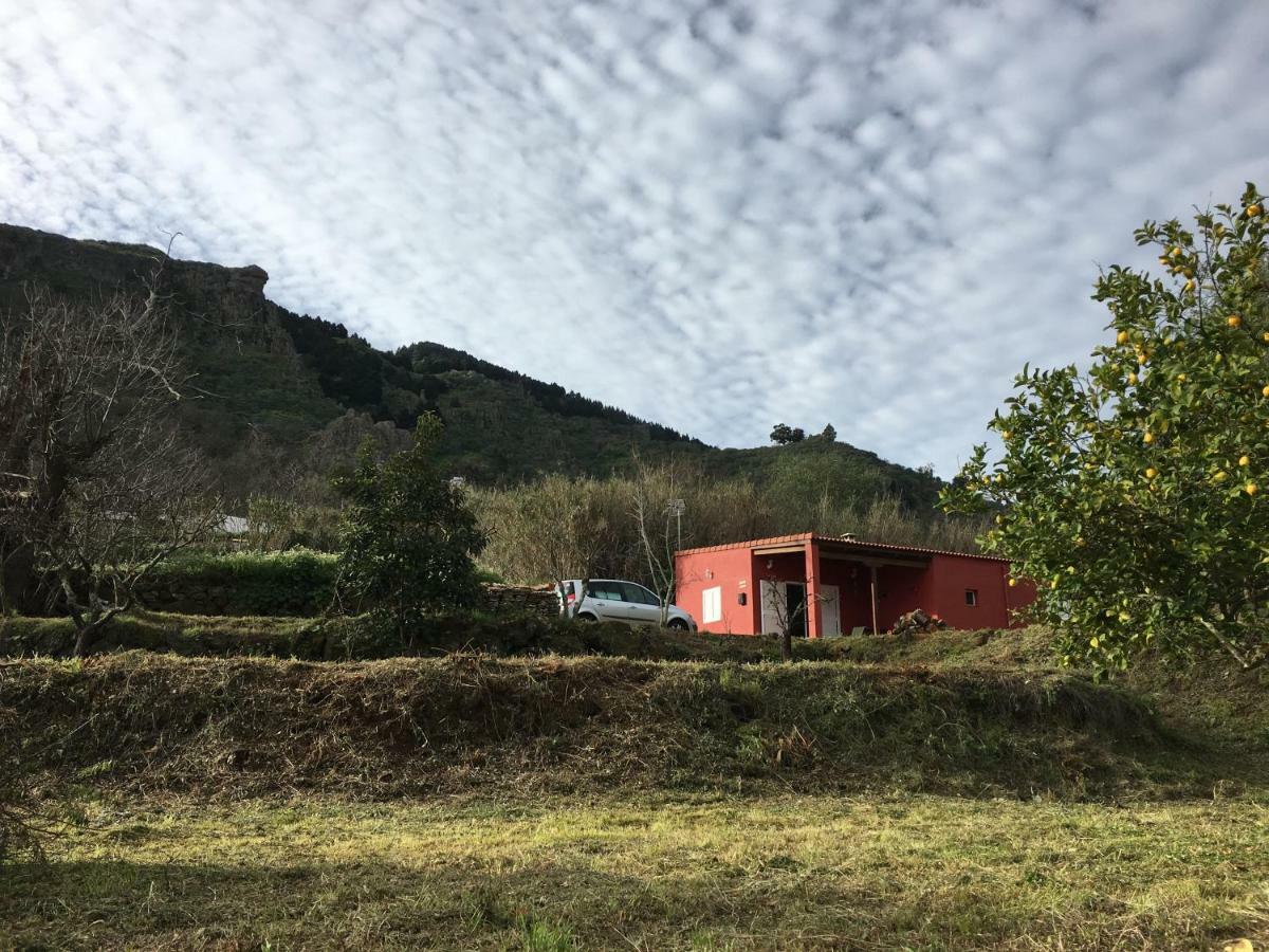 Villa Rafael Vega de San Mateo Bagian luar foto