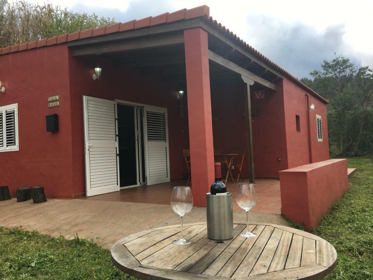 Villa Rafael Vega de San Mateo Bagian luar foto